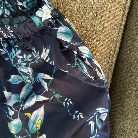 Two-piece size large by Flora, Nick Cruz has pockets in the in shorts pajamas - Picture 5 of 6